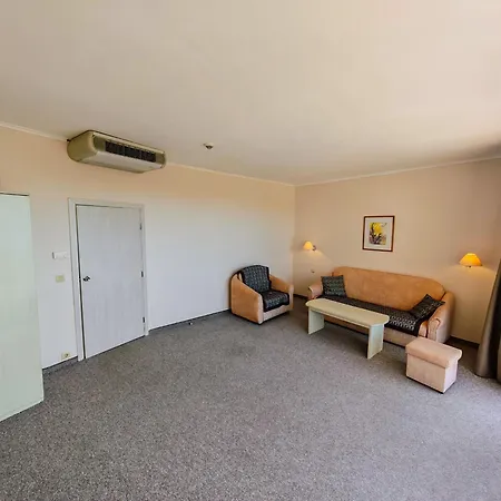 Apartment Private In Berlin Park